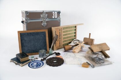 Contents of the Settlement in Puget Sound Portable Museum Trunk